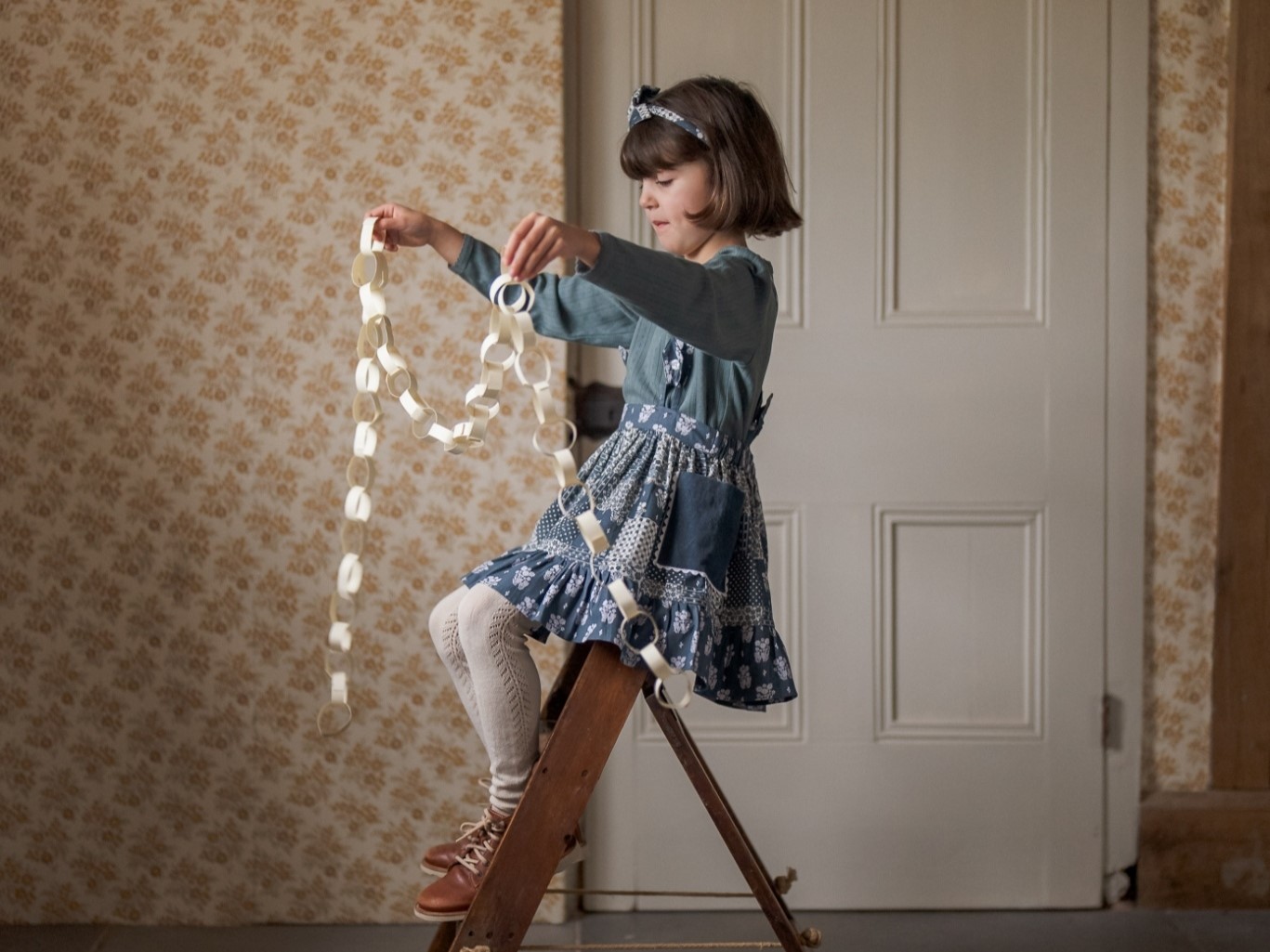 新品　little cotton clothes ◆ 5-6歳 Tessa-Dress-in-Midwinter-